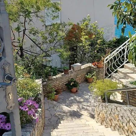 Two-bedroom With Sea View A1 Appartement Trogir