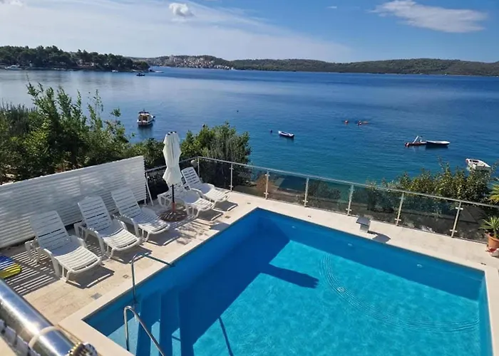 Two-bedroom With Sea View A1 Apartament Trogir